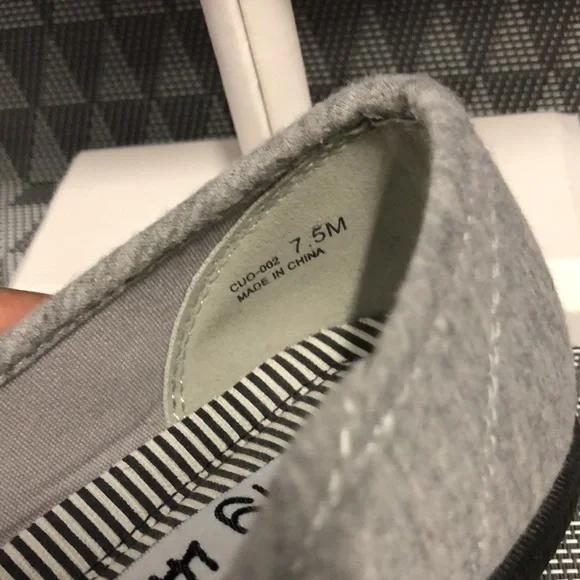 Ladies Dirty Laundry Grey Flats - Picture 6 of 11